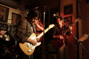 男のブルースセッションだ！