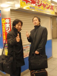 ＠宝くじ売り場前