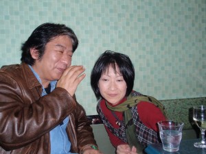 ちょっと怪しいヒソヒソ話