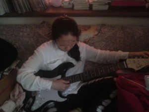 20110515_new guitar (2) 20110515_new guitar (2)